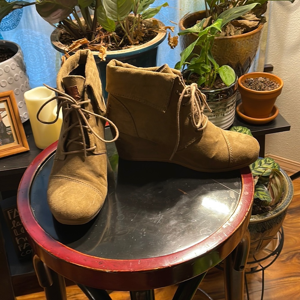 Lace up wedge booties. Size 9